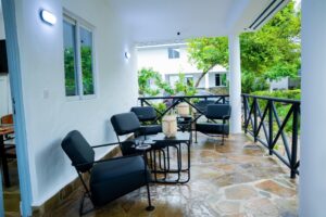 Covered furnished terrace at Villa Buffalo Downstairs